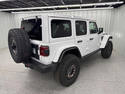 2025 Jeep Wrangler Rubicon 392