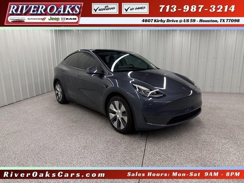 Gray 2023 Tesla Model Y Long Range