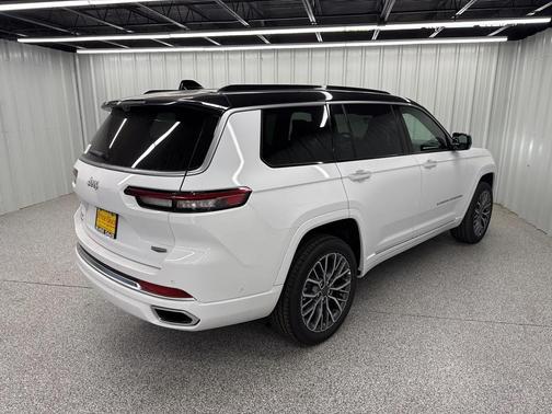 2025 Jeep Grand Cherokee L Summit