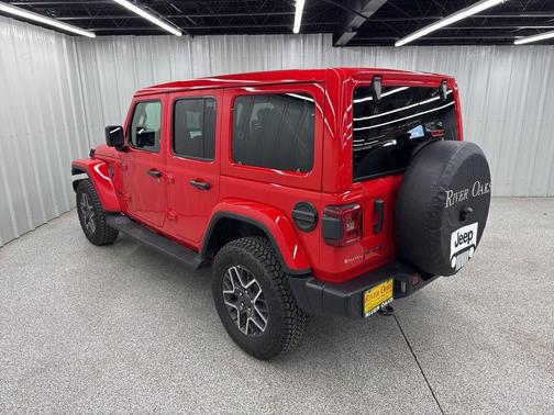 Firecracker Red Clearcoat 2026 Jeep Wrangler Sahara