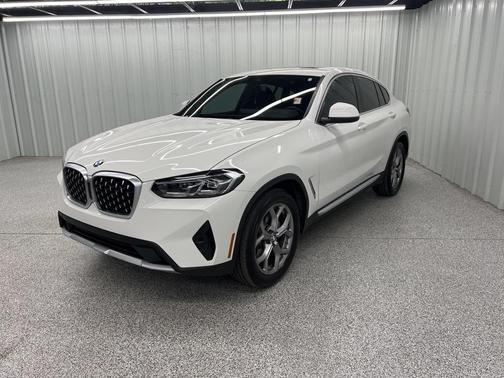 2022 BMW X4 xDrive30i