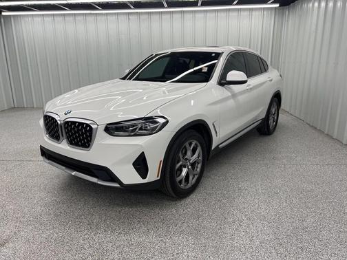 2022 BMW X4 xDrive30i