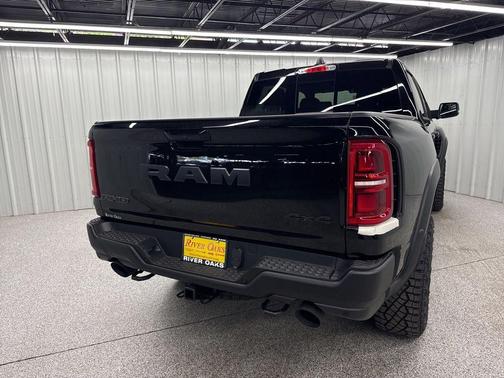 Diamond Black 2026 RAM 1500 RHO