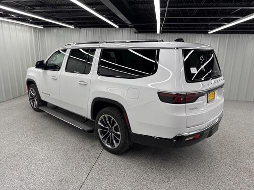 2025 Jeep Wagoneer L Series III