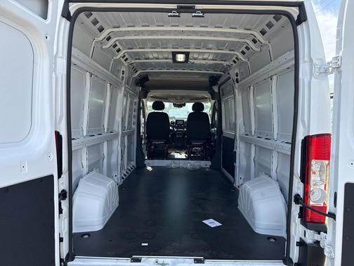 2025 RAM ProMaster 2500 High Roof