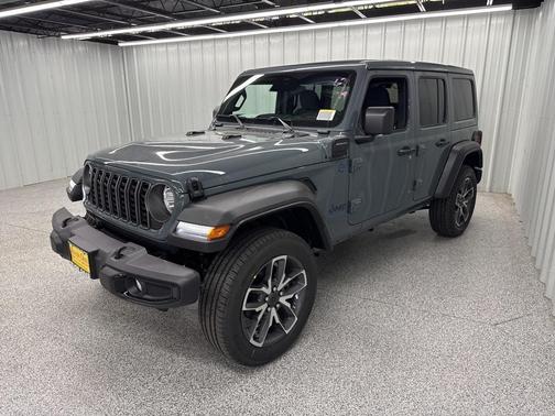 2025 Jeep Wrangler 4xe Sport