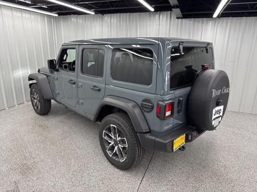 2025 Jeep Wrangler 4xe Sport