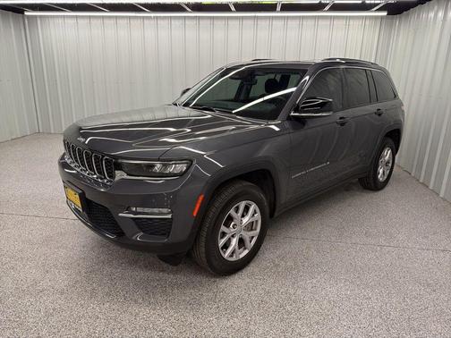 Metallic 2022 Jeep Grand Cherokee Limited