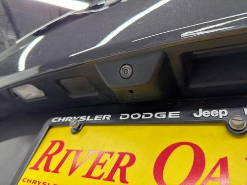 Metallic 2022 Jeep Grand Cherokee Limited