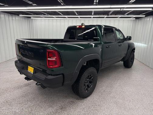 Serrano Red 2026 RAM 1500 RHO