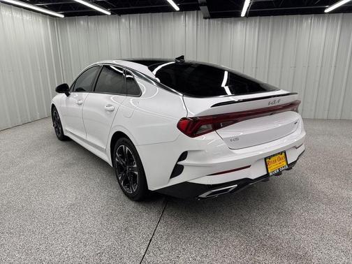 White Pearl 2024 Kia K5 GT-Line