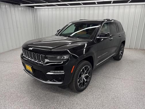 2025 Jeep Grand Cherokee Summit