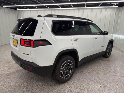 2026 Jeep Cherokee LAREDO/LIMITED