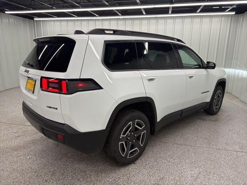 2026 Jeep Cherokee LAREDO/LIMITED