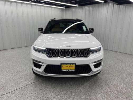 2023 Jeep Grand Cherokee Summit