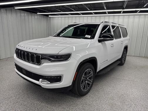 2025 Jeep Wagoneer L Base