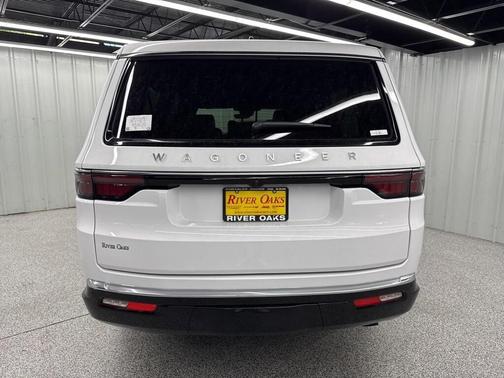 2025 Jeep Wagoneer L Base