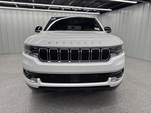 2025 Jeep Wagoneer L Base