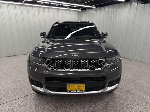 Gray Metallic 2025 Jeep Grand Cherokee L Summit