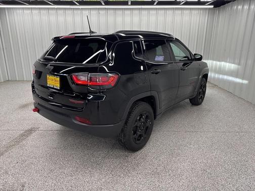 2023 Jeep Compass Trailhawk