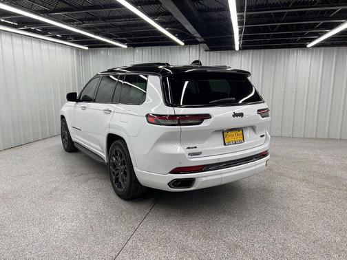 Bright White Clearcoat 2024 Jeep Grand Cherokee L Summit