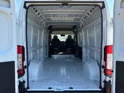 2025 RAM ProMaster 2500 High Roof