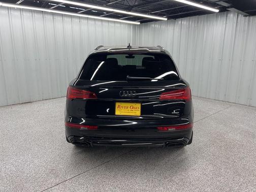 2024 Audi Q5 45 S line quattro Premium
