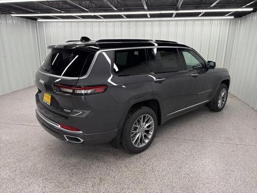 2025 Jeep Grand Cherokee L Summit