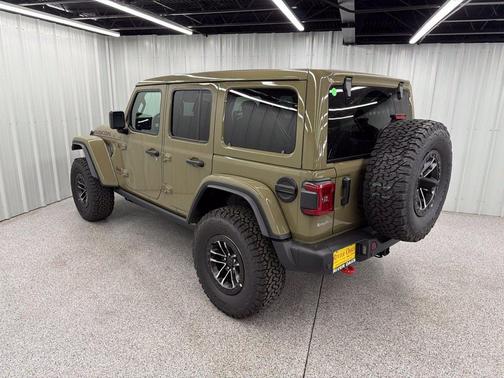 41 2027 Jeep Wrangler Rubicon