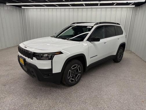 Bright White Clearcoat 2026 Jeep Cherokee LAREDO/LIMITED