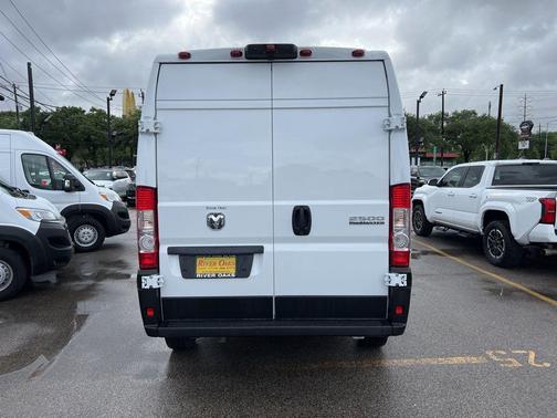 Bright White Clearcoat 2026 RAM ProMaster 2500 High Roof