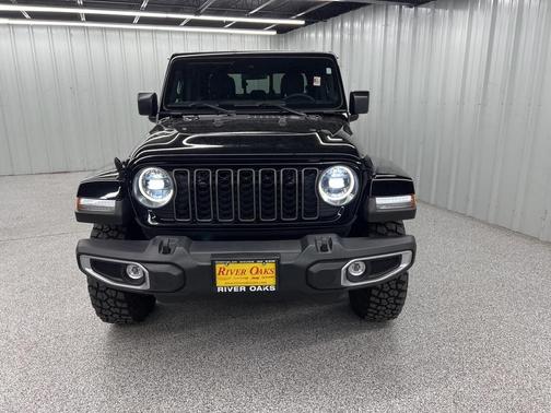 2024 Jeep Gladiator Sport