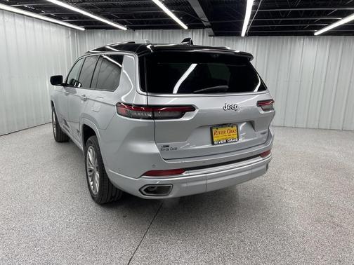 2022 Jeep Grand Cherokee L Summit