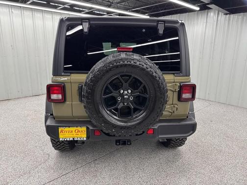 2025 Jeep Wrangler Sport