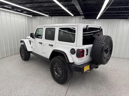 2025 Jeep Wrangler Rubicon 392