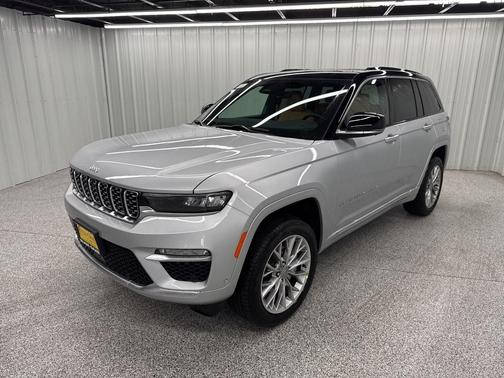2025 Jeep Grand Cherokee Summit