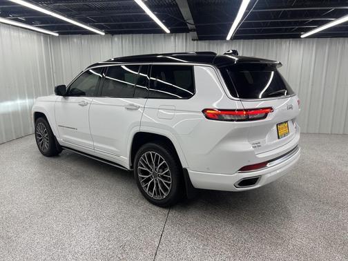 2025 Jeep Grand Cherokee L Summit