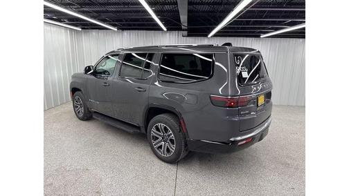 2025 Jeep Wagoneer Base