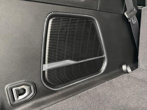 2025 Jeep Wagoneer Base