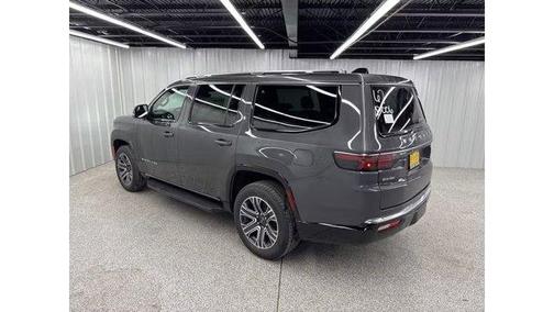 2025 Jeep Wagoneer Base