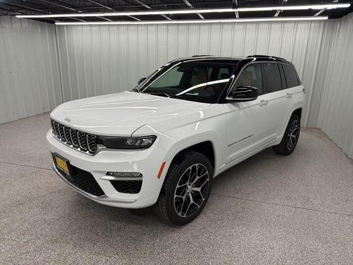 2025 Jeep Grand Cherokee Summit