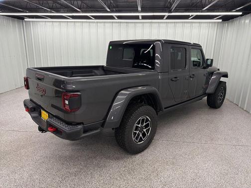 Granite Crystal Clearcoat Metallic 2026 Jeep Gladiator Rubicon