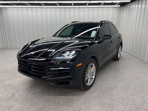 2024 Porsche Cayenne S