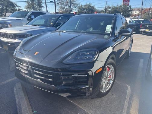 2024 Porsche Cayenne S