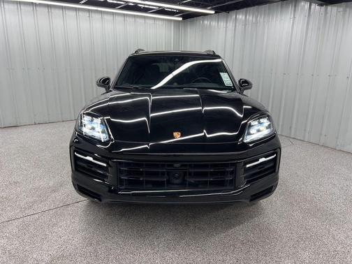 2024 Porsche Cayenne S