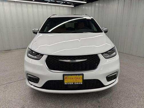 2026 Chrysler Pacifica Pinnacle