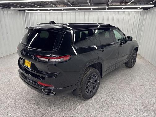 2025 Jeep Grand Cherokee L Summit