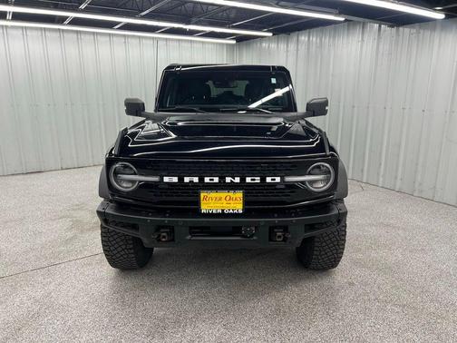 Shadow Black 2022 Ford Bronco Wildtrak