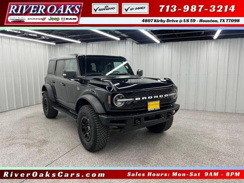 Shadow Black 2022 Ford Bronco Wildtrak