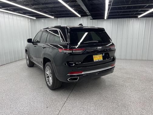 2024 Jeep Grand Cherokee Summit